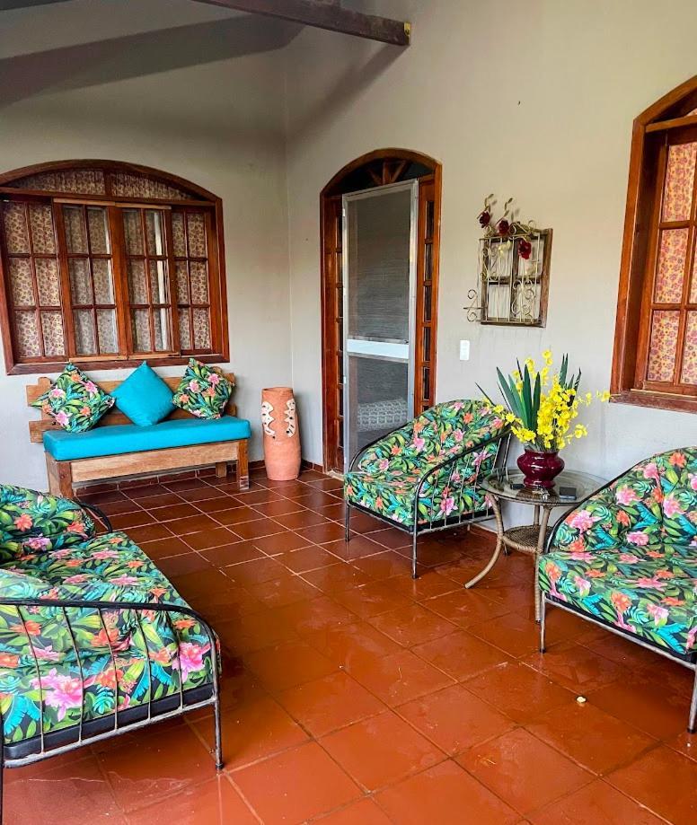 Casa de férias Casa Caldas Novas, Piscina Aquecida, Max 12 Pessoas, Locacao Minima De 2 Noites *